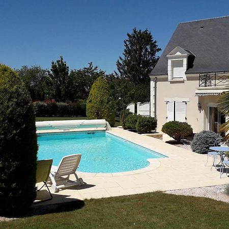 Villa Le Clos De Mosny อองบวส ภายนอก รูปภาพ