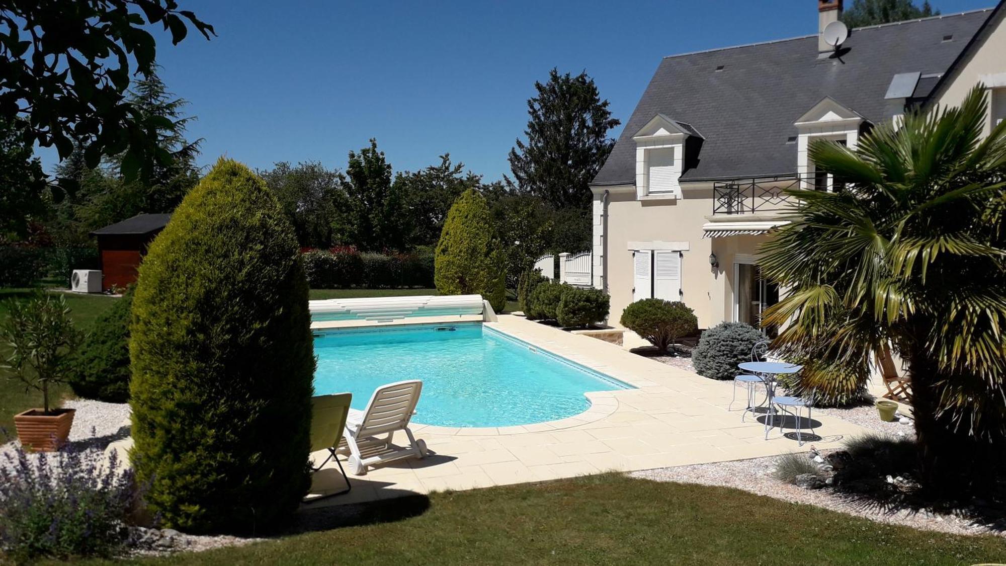 Villa Le Clos De Mosny อองบวส ภายนอก รูปภาพ